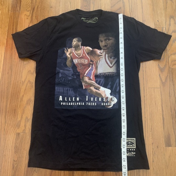 Mitchell & Ness NBA Trading Card Tee 76ers Allen Iverson Black Men's Tee Shirt M - Picture 6 of 9